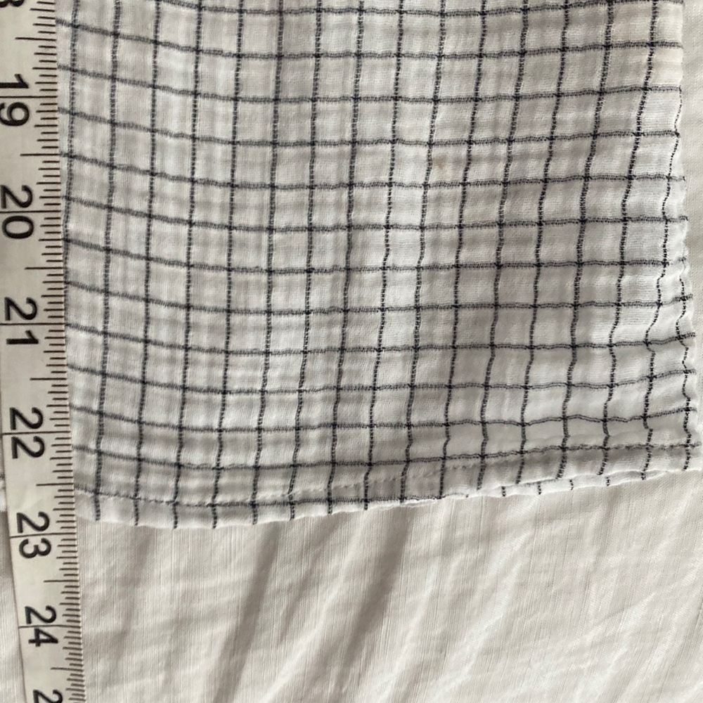 Elegant Grid Pattern Button Down Shirt - image 7